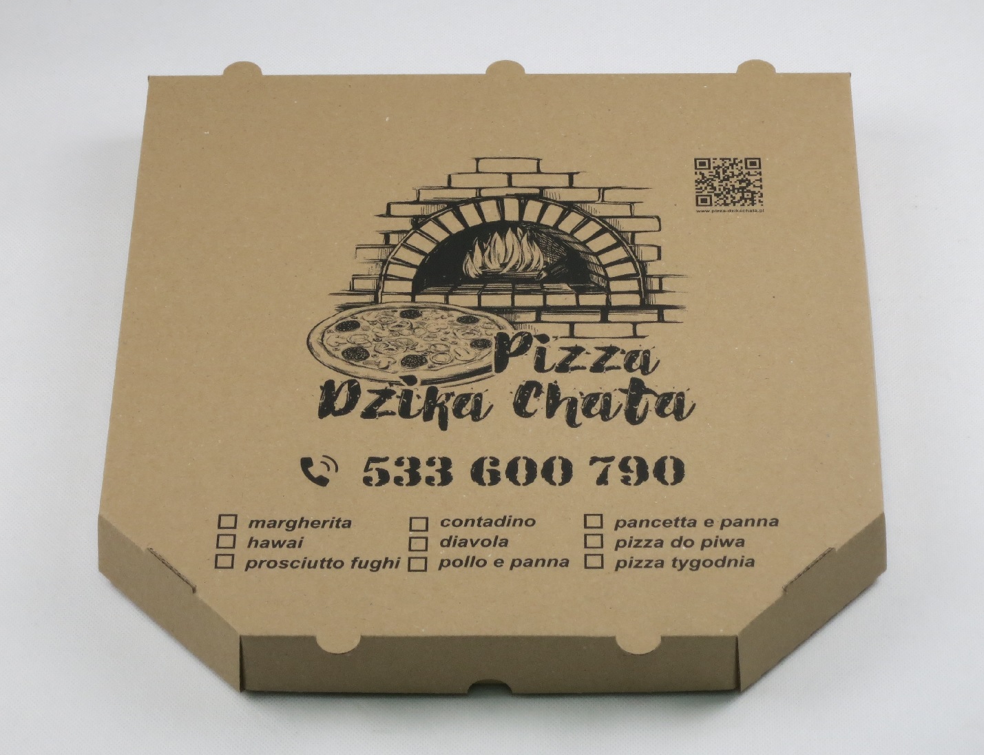 Kartony pudełka na pizzę z nadrukiem Dzika Chata.jpg